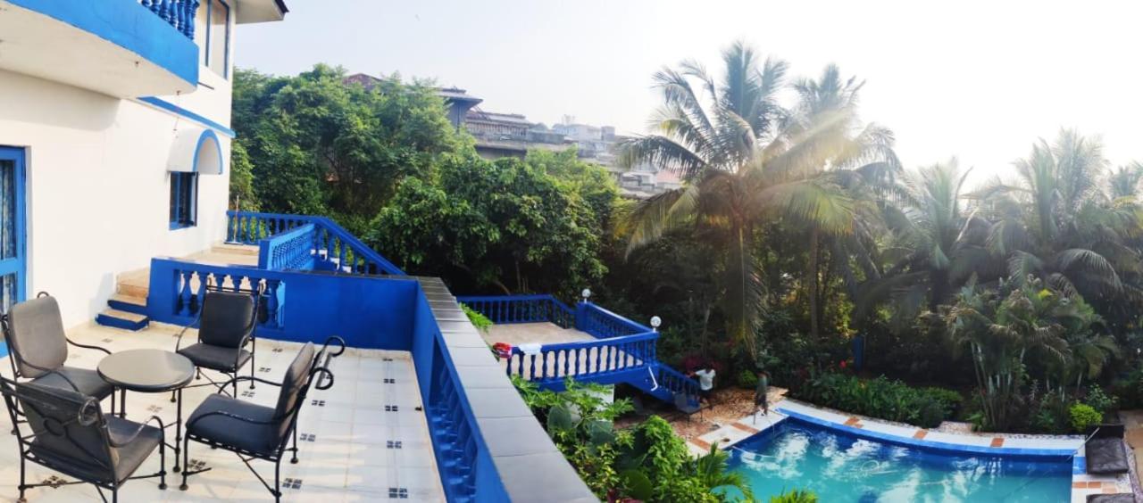 Amazing Hilltop 4 Bhk Villa With Private Pool Near Candolim Exteriör bild